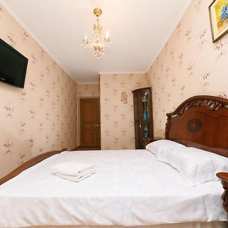 Apartment On Volodymirska 73 Street Kiev Luaran gambar