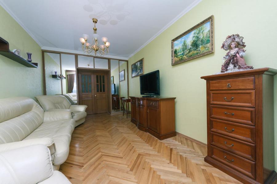 Apartment On Volodymirska 73 Street Kiev Luaran gambar